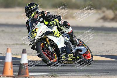 media/Oct-30-2025-Racers Edge (Thu) [[dabbdaf680]]/2-A Group/Session 2 (Turn 5)/